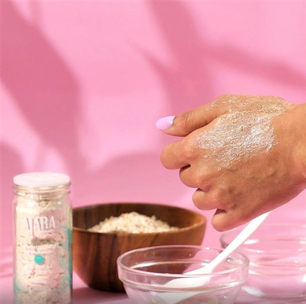 Oatmeal Nutmeg Smoothifying Exfoliator (For Dry/Vata Skin) - Image 6